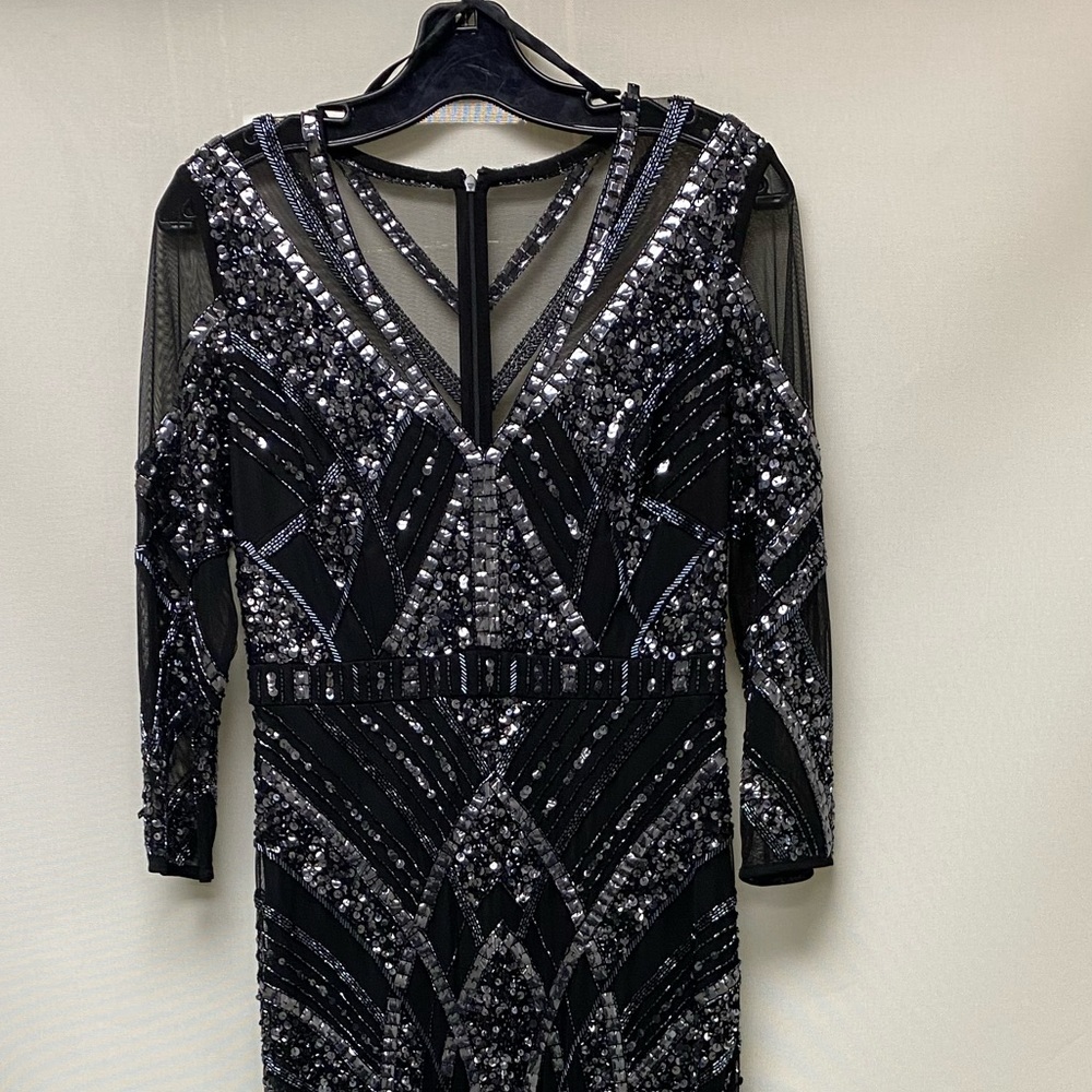 Aidan Mattox3/4 sleeve Bodycon illusion beaded mesh dress - Picture 6 of 7